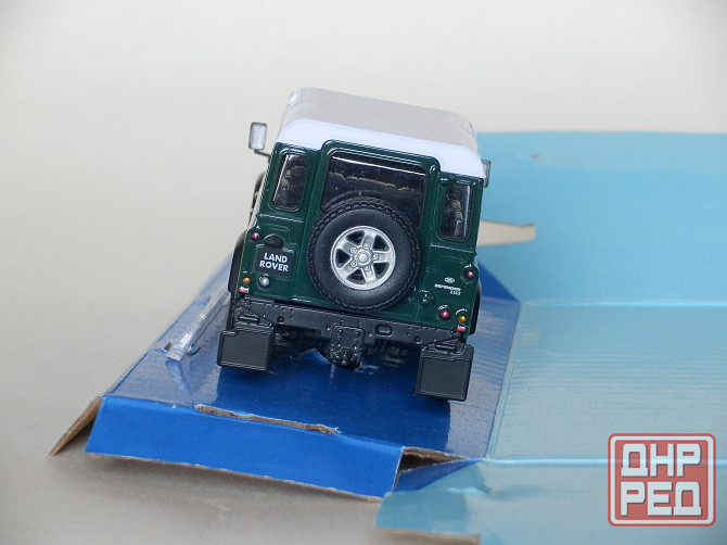 Land Rover Defender 110 - CARARAMA - 1/43 Донецк - изображение 4