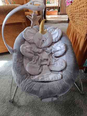 Продам детский шезлонг качалку Донецк