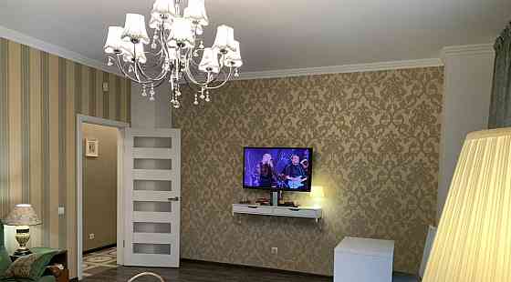 Калининский район, Парк Гулливер, пешая доступность к Медицинскому Университету, выезд из Города Донецк