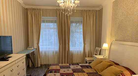 Калининский район, Парк Гулливер, пешая доступность к Медицинскому Университету, выезд из Города Донецк