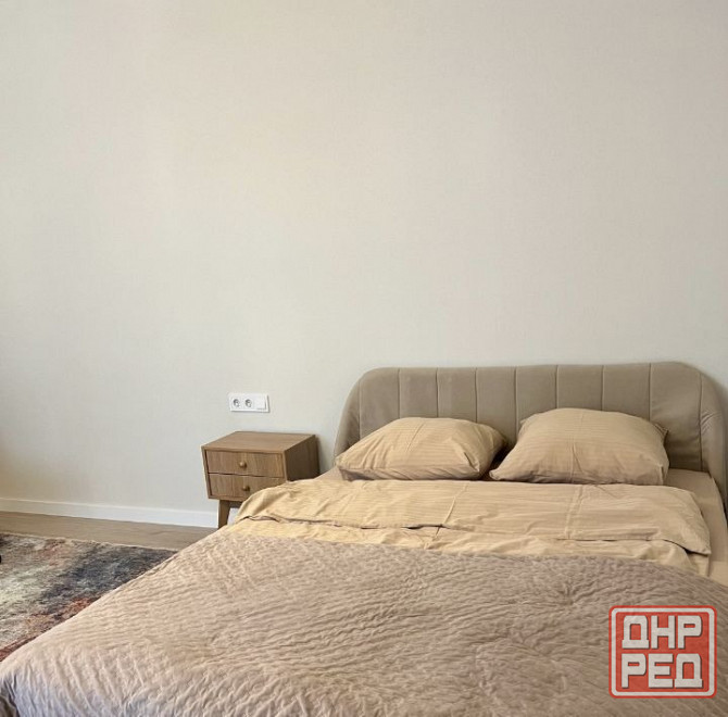 Сдаю однокомнатную квартиру 40.0 м² этаж 8/15 Калининский район, Медицинский университет, Ильича Донецк - изображение 3