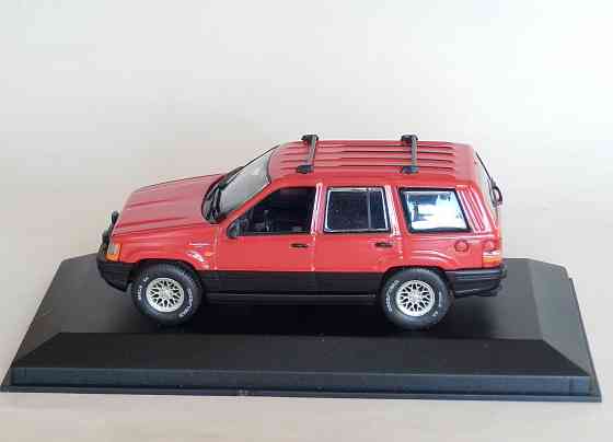 Jeep Grand Cherokee - MINICHAMPS - 1/43 Донецк