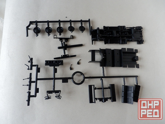 Сборная модель "Land Rover Series 3 109 Safari"- CARARAMA - 1/43 Донецк - изображение 3