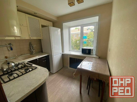 Сдам двухкомнатную квартиру в Буденовском районе, Краснооктябрьская Донецк - изображение 1