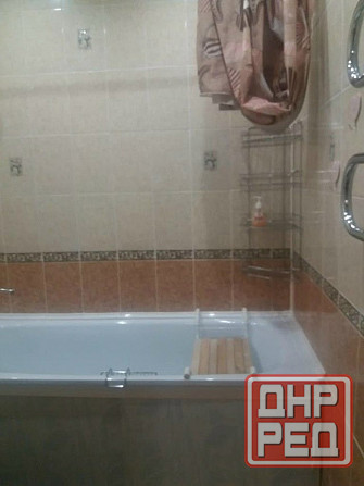 Сдам 1к на в центре (на пересечение Артема и Гурова), вид на пл Донецк - изображение 2