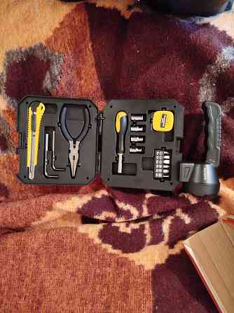 Фонарь с сменными аккумуляторами Донецк