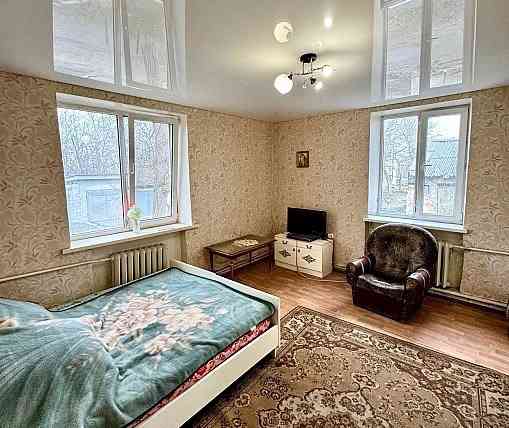 Продам 2к. крупногабаритная кв-ра. Сталинка. Кировский р-н. Ориентир пос. Победа. Донецк