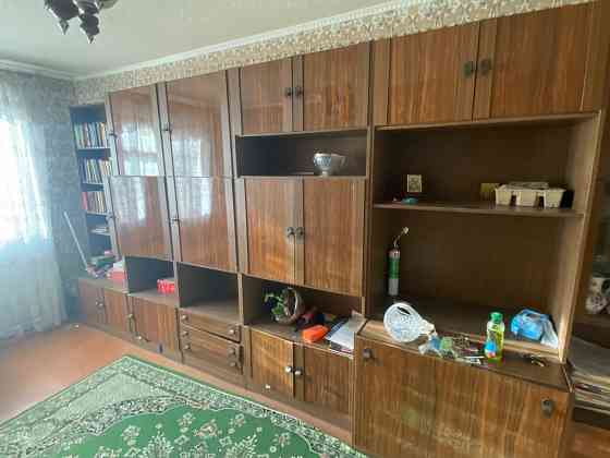 Стенка в гостиную со шкафом и столом Макеевка