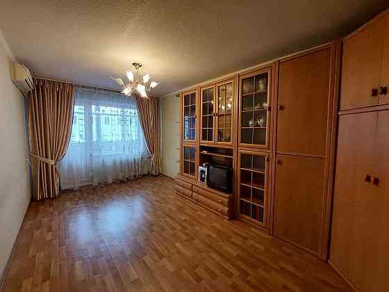 Продается светлая 3-х комнатная квартира в Донецке,Киевский район Донецк