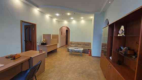 Продается офис 80 кв.м в самом центре Донецка! Донецк