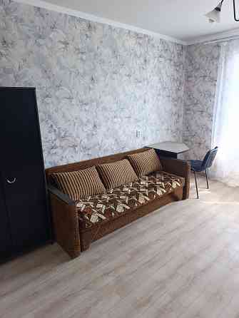 Продам 1 к.кв. с холлом, Будённовский р-н, Донской. 4/9, 39/18/10,3(холл). Донецк