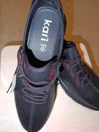 Продам кроссовки Кари, мужские, 44 размер, кожа, летние Донецк