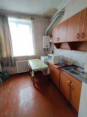 Срочно продам 2-х комнатную сталинку в Будённовском районе ( Южэлектросетьстрой) Донецк