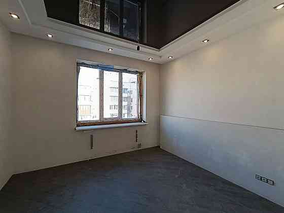 Продается трехкомнатная квартира в Центральном районе Мариуполь