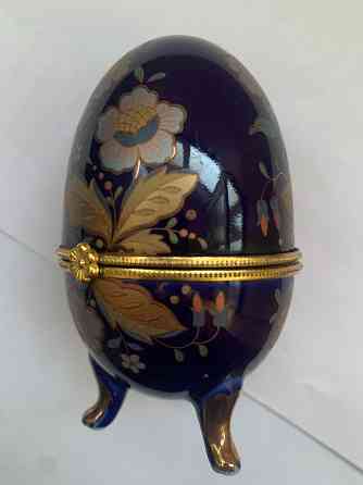 Пасхальное яйцо-шкатулка ( керамика ) 9.5"6 см. Донецк