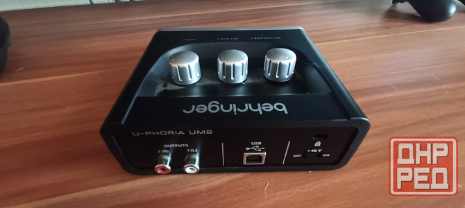 Продам звуковую карту BEHRINGER U-PHORIA UM2 Макеевка - изображение 1