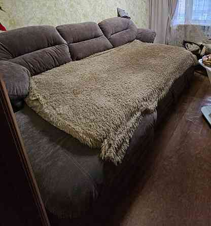 Продам большой угловой новый диван с оттоманкой + Подарок ! Донецк