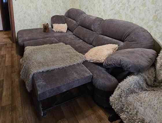 Продам большой угловой новый диван с оттоманкой + Подарок ! Донецк