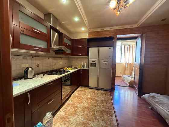 Продается 4-х комнатная квартира с отличным ремонтом в Донецке,Ворошиловский район Донецк