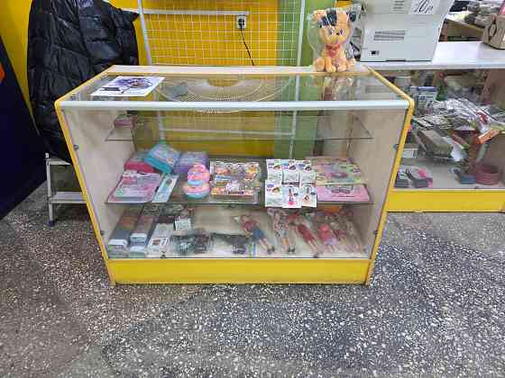 Торговые стеллажи и прилавки из дсп и стекла Макеевка