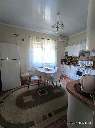 Сдам 2 х ком 65 м2 в центре Донецка Донецк