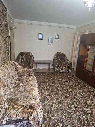 Долгосрочно 3х комн квартира Макеевка