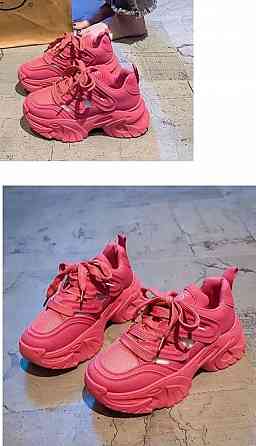 Кроссовки женские Донецк