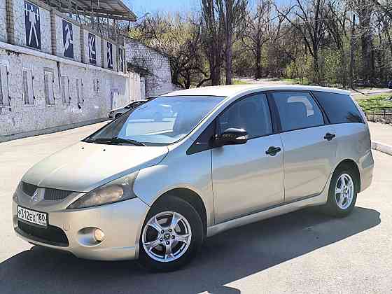 Продам 7 местный Mitsubishi Grandis 2.4 бензин на автомате в хорошей комплектации ! Енакиево