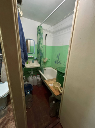 Продажа 2 к. квартиры 4/5 г. Енакиево(фильтровальная) ул.Брайляна Енакиево