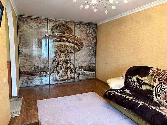 2 клм.кв. б-р шевченко 238 Мариуполь