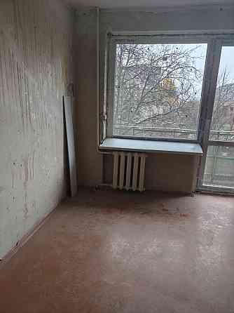 Продам 1 ком кв-ру м-н Зелёный г. Макеевка, р-н рынка Мирный Макеевка