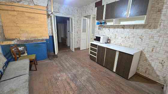 Продаю 2х этажный дом с гаражом в Донецке, ориентир "Кировец" Срочно 3.2 млн рублей Донецк