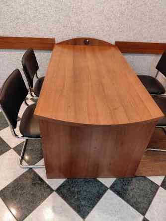 Продаются 4 офисных стола. Донецк