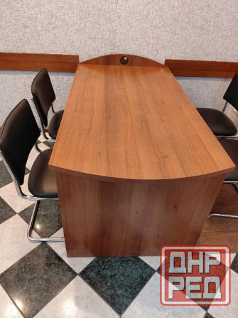 Продаются 4 офисных стола. Донецк - изображение 1