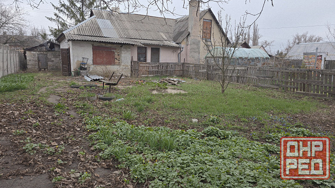 Продам уютный домик с гаражом на хорошем участке земли, правильной формы. Донецк - изображение 1