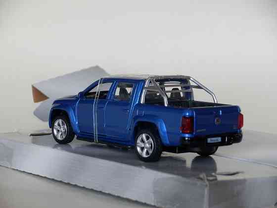 Машинка "Volkswagen Amarok" - масштаб меньше 1/43 Донецк