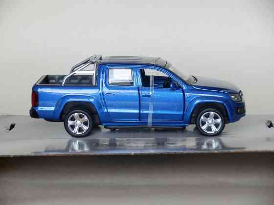 Машинка "Volkswagen Amarok" - масштаб меньше 1/43 Донецк