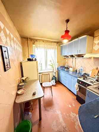 Продаётся 3-комнатная квартира ул.Бирюзова Донецк