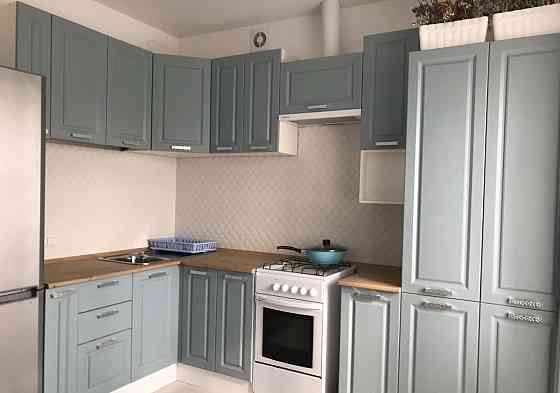 Cдаeтcя нa длитeльный cpок уютная квартиpа, oбщей плoщaдью 34,4 м. Калининский район, ориентир Грузи Донецк