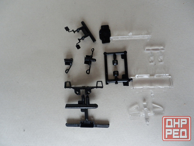 Сборная модель "Land Rover Series 3 109" - CARARAMA - 1/43 Донецк - изображение 2