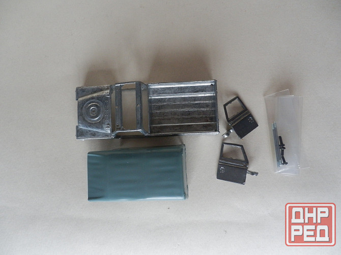 Сборная модель "Land Rover Series 3 109" - CARARAMA - 1/43 Донецк - изображение 1