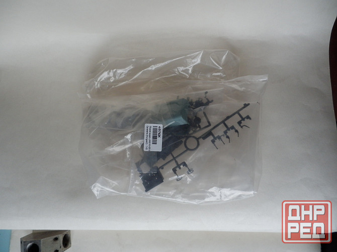 Сборная модель "Land Rover Series 3 109" - CARARAMA - 1/43 Донецк - изображение 5