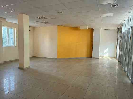 APEHДA:торговая площадь в TЦ ! Донецк