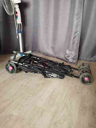 Продам коляску складывающуюся Донецк