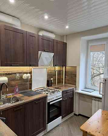 город Донецк, Ворошиловский район, Парк Кованых, Администрация Города Донецк