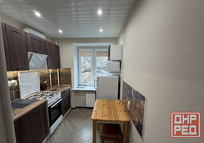 город Донецк, Ворошиловский район, Парк Кованых, Администрация Города Донецк - изображение 5