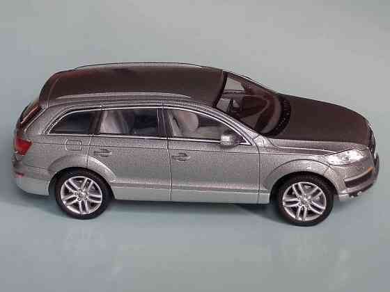 Audi Q7 - CARARAMA - 1/43 Донецк