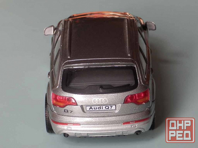 Audi Q7 - CARARAMA - 1/43 Донецк - изображение 4