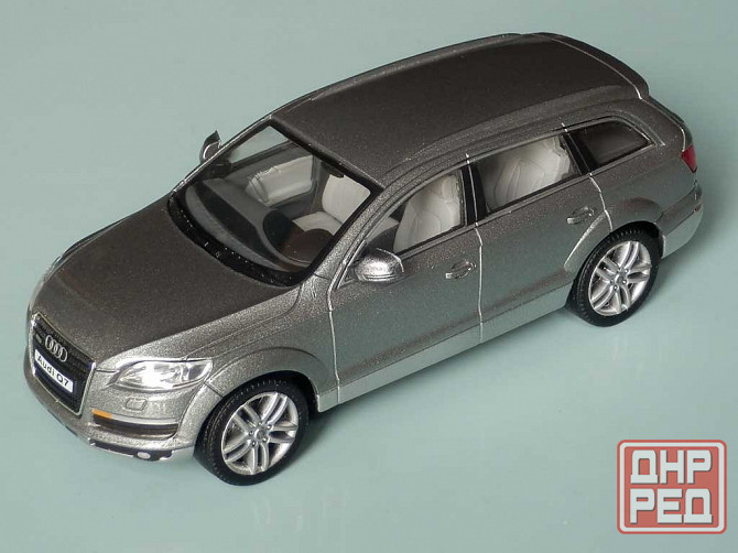 Audi Q7 - CARARAMA - 1/43 Донецк - изображение 1