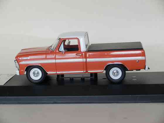 Ford F100 (дефект покраски) - Premium X - 1/43 Донецк